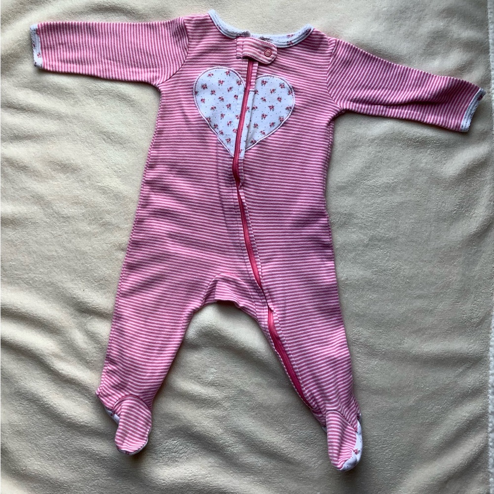 Carter’s Floral Heart Footed Sleeper 6 months 6M